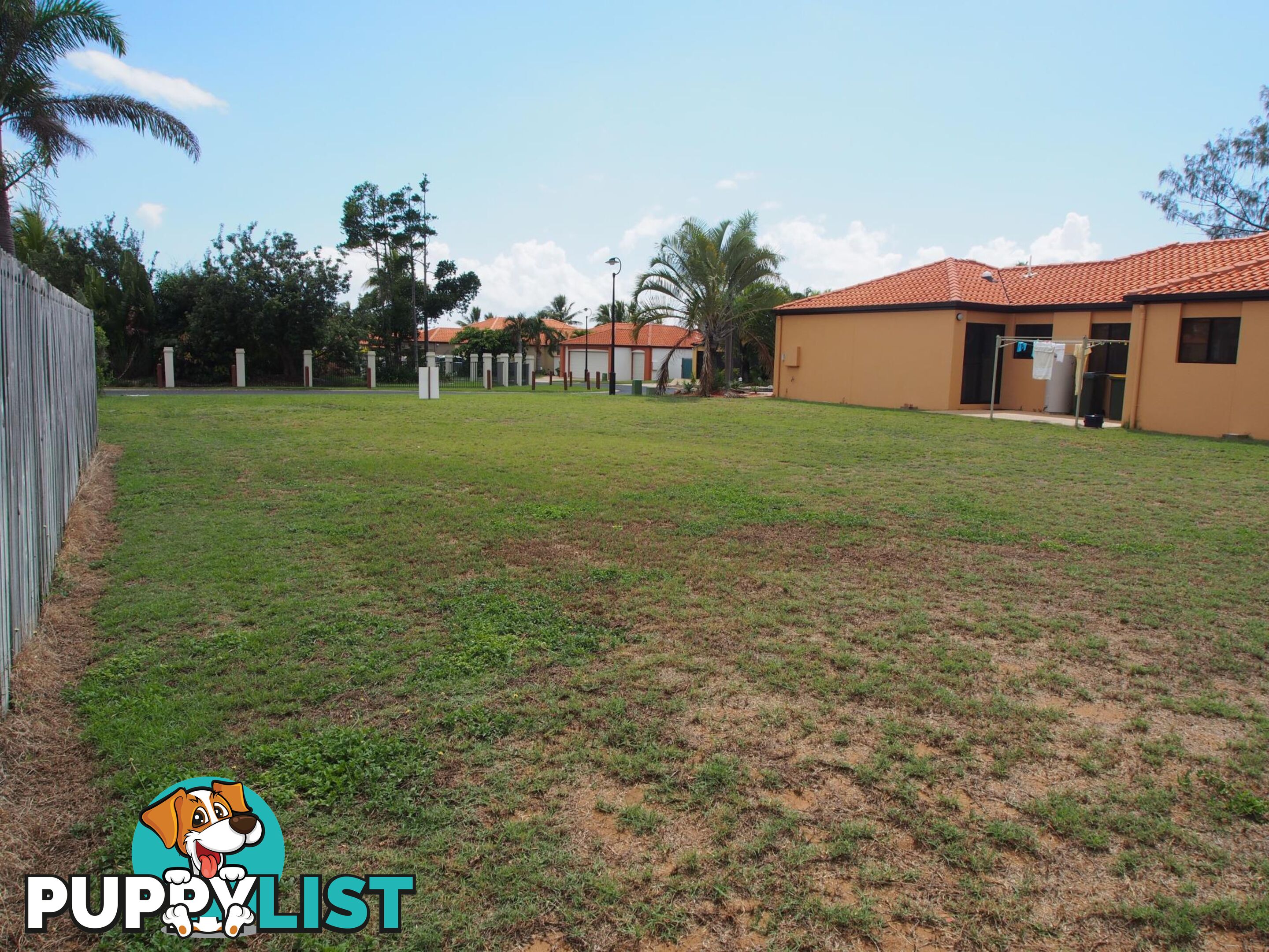 13 Chantelle Circuit CORAL COVE QLD 4670
