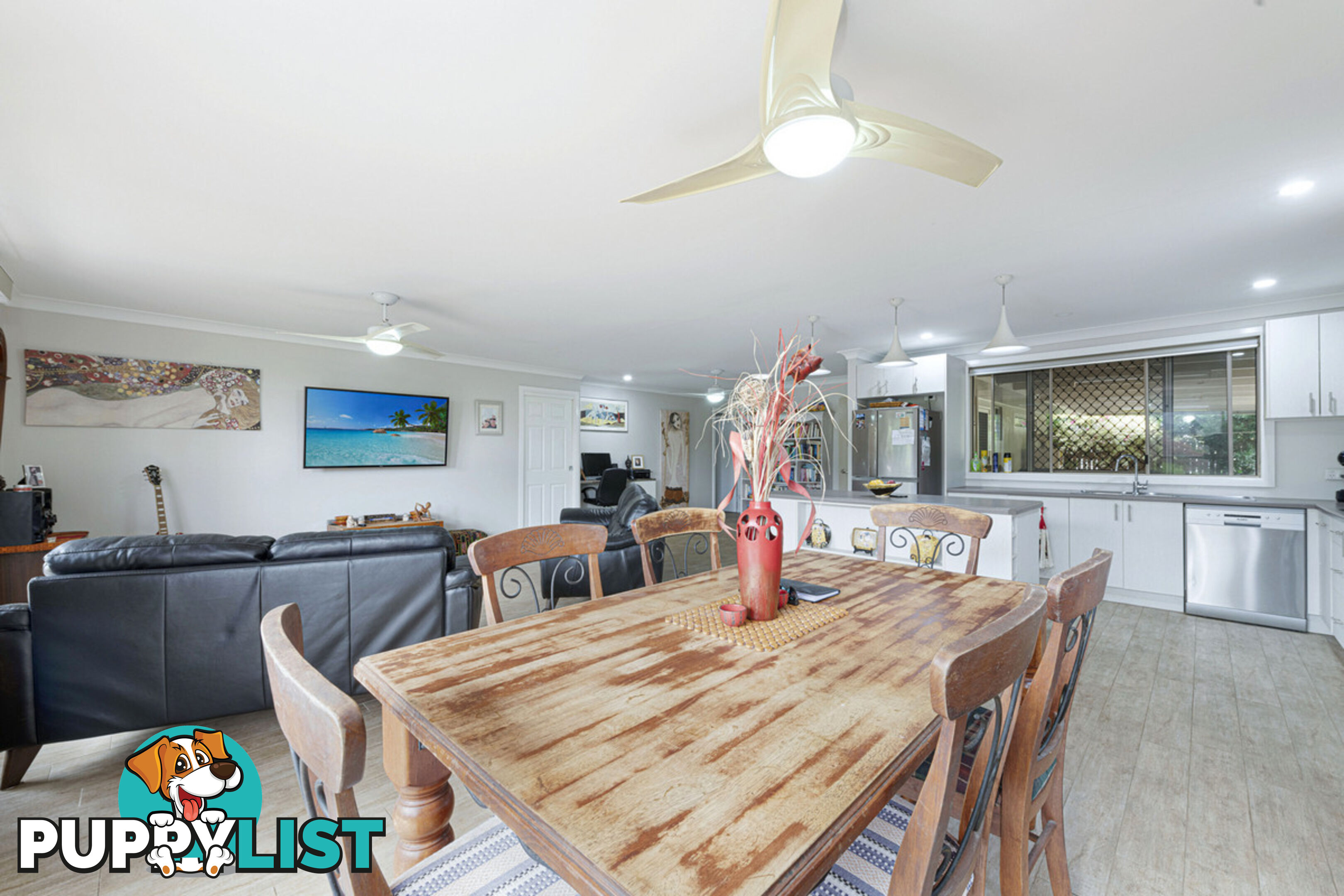 17 Poinciana Court MOORE PARK BEACH QLD 4670