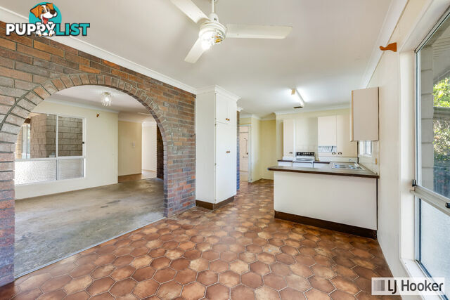 14 McNamara Street AVENELL HEIGHTS QLD 4670