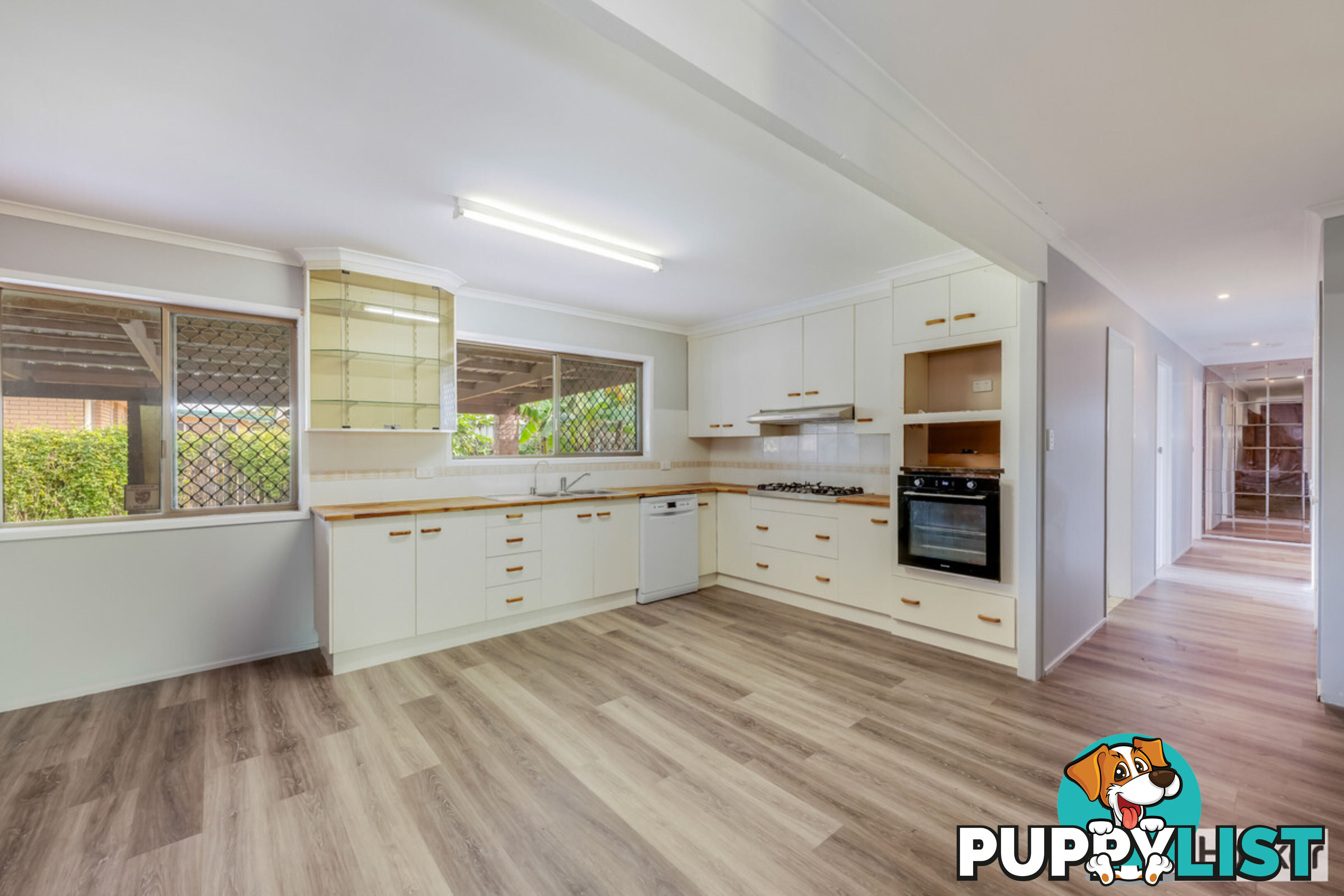 4 Taske Street THABEBAN QLD 4670