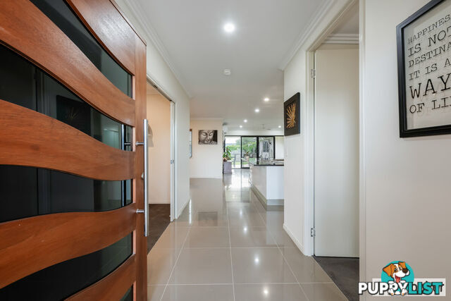 3 Davin Place CORAL COVE QLD 4670