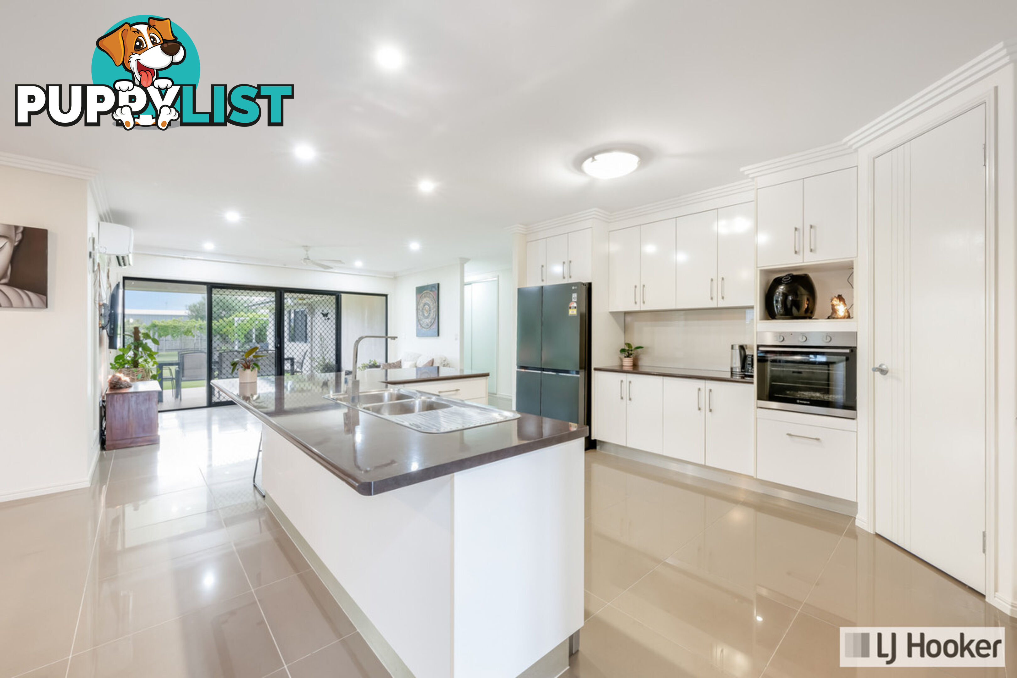 3 Davin Place CORAL COVE QLD 4670