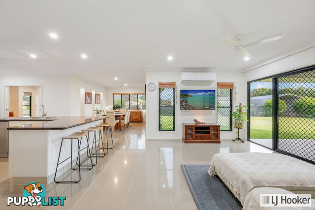 3 Davin Place CORAL COVE QLD 4670