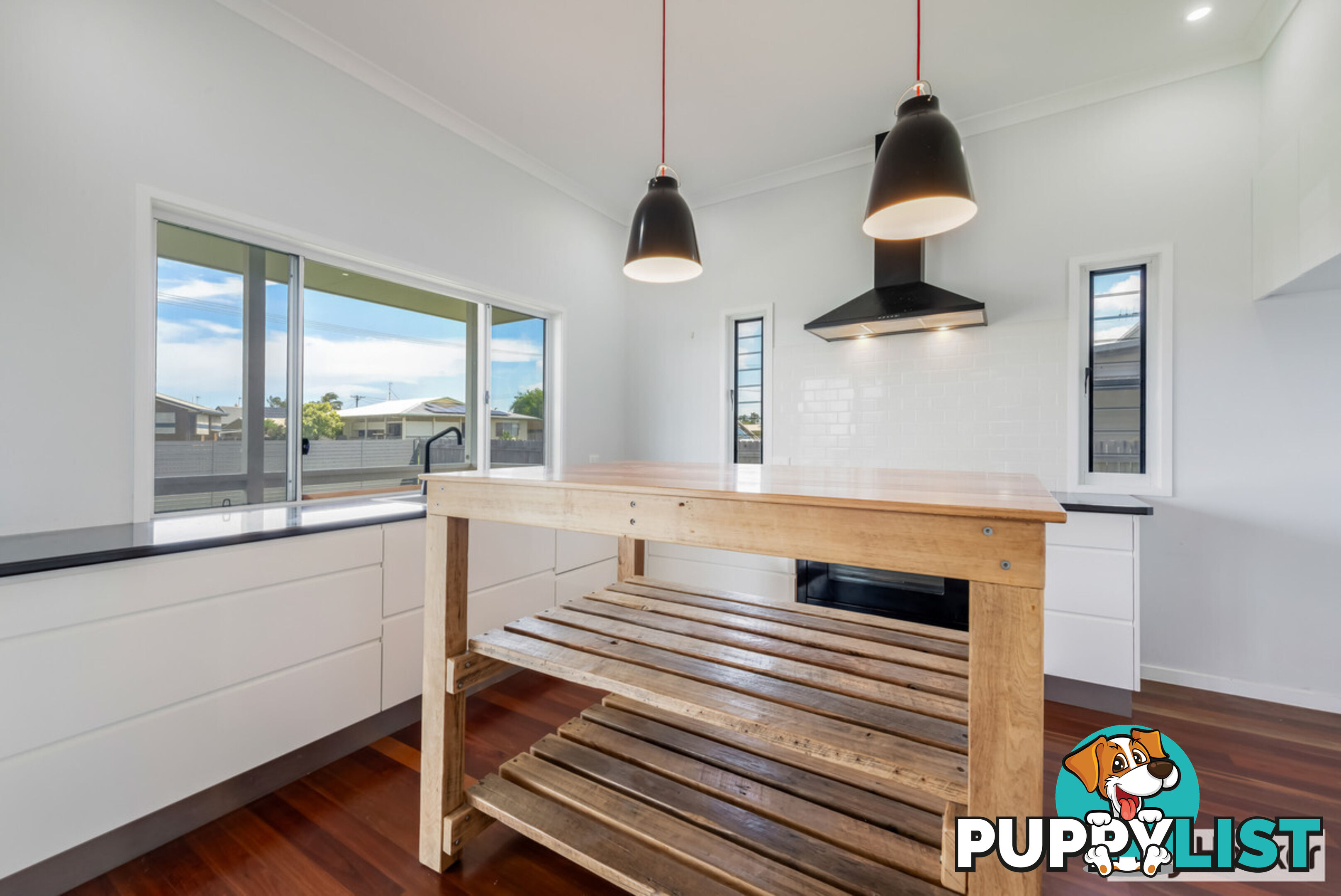 62 Gibsons Road BURNETT HEADS QLD 4670