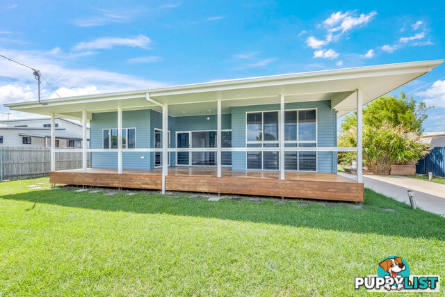 62 Gibsons Road BURNETT HEADS QLD 4670