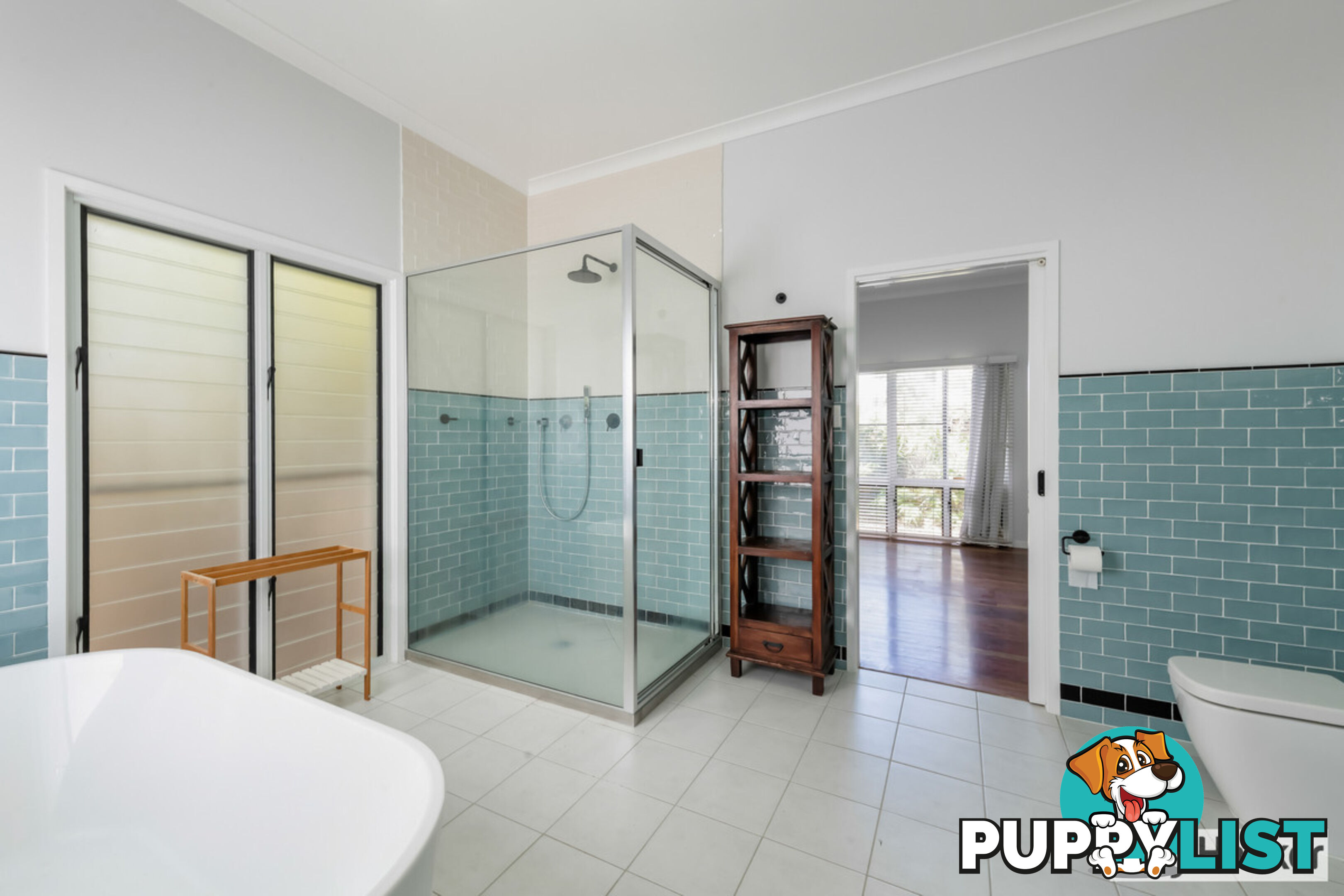 62 Gibsons Road BURNETT HEADS QLD 4670