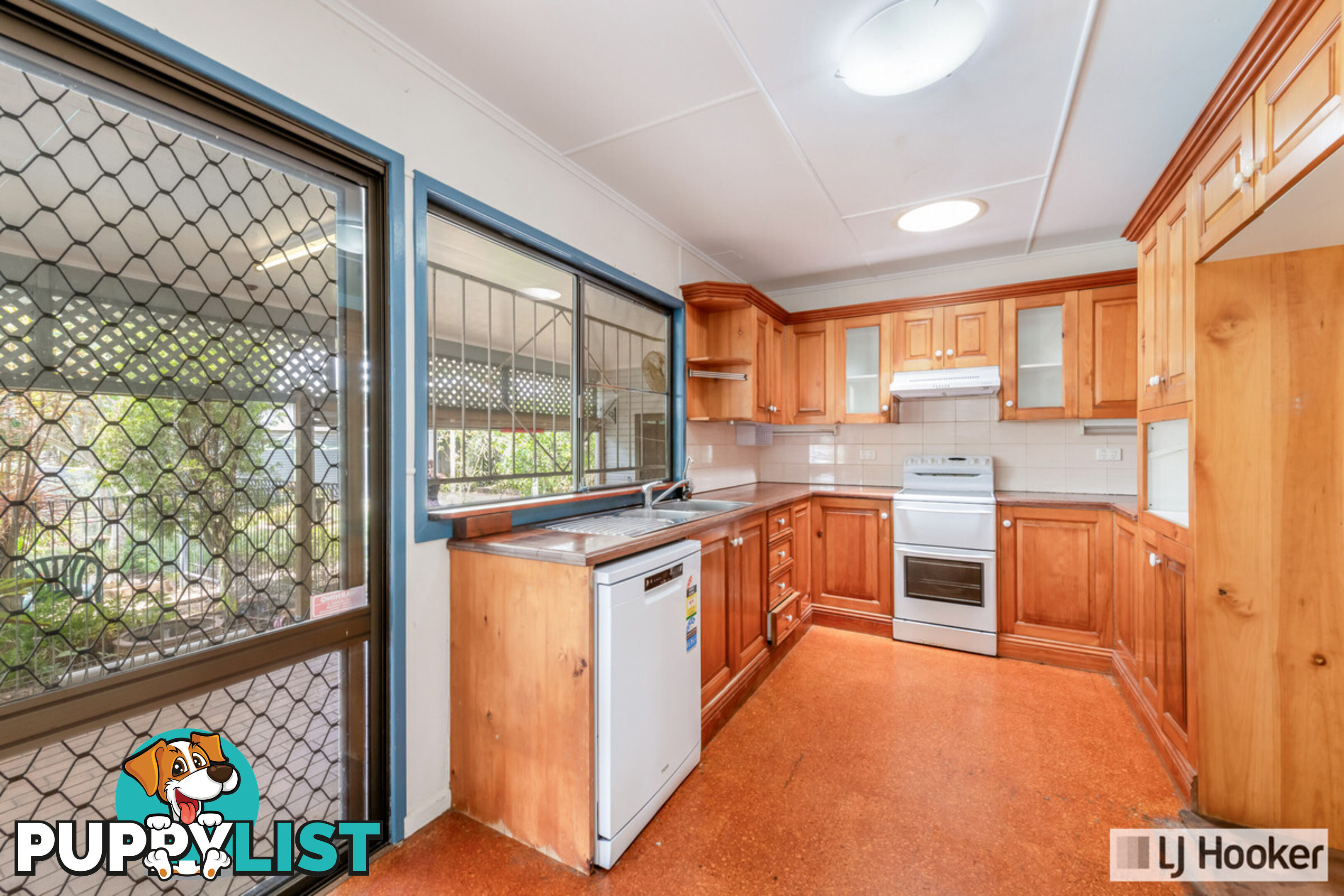 27 Svensson Street SVENSSON HEIGHTS QLD 4670