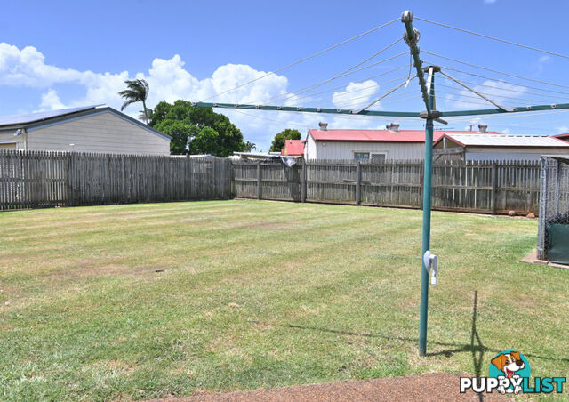 8 Seymore Avenue KALKIE QLD 4670