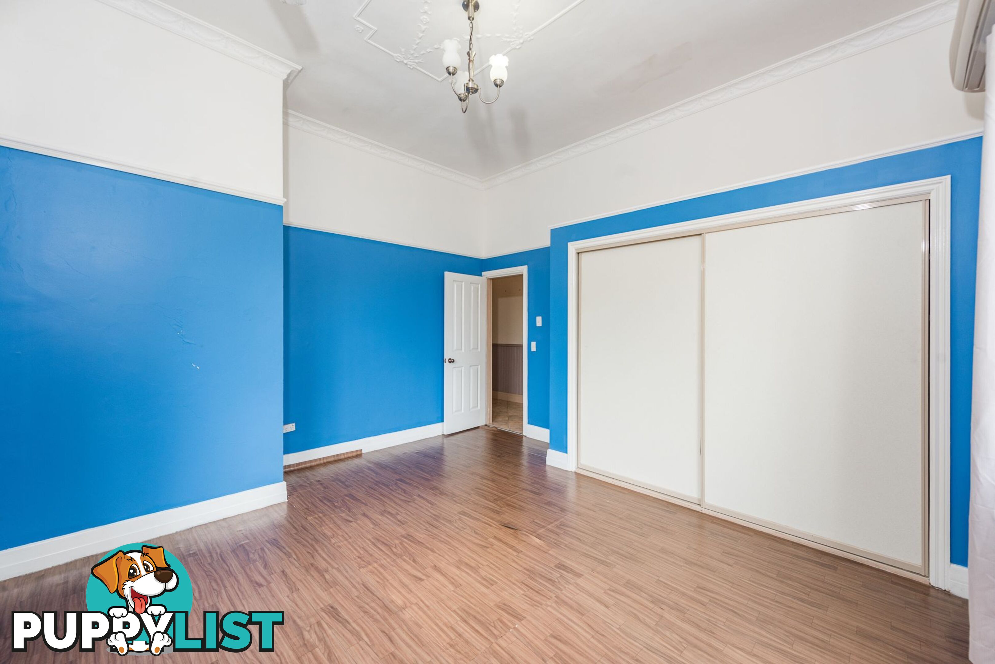 4 McKenzie Street BURNETT HEADS QLD 4670