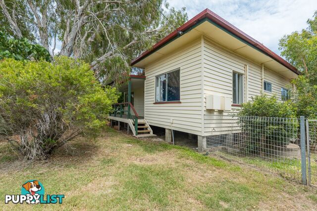 4 McKenzie Street BURNETT HEADS QLD 4670