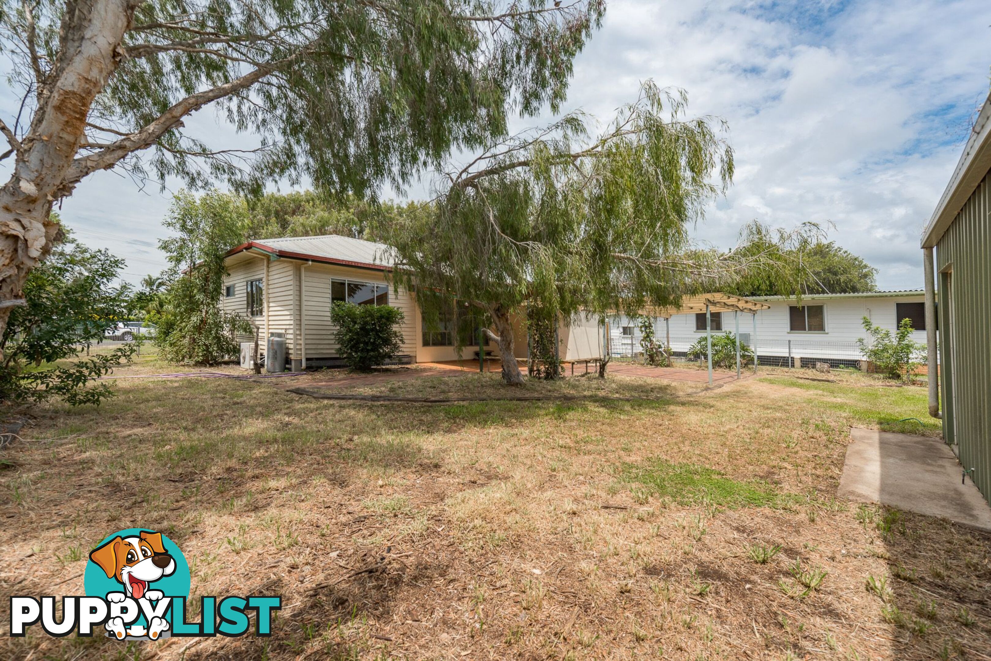 4 McKenzie Street BURNETT HEADS QLD 4670