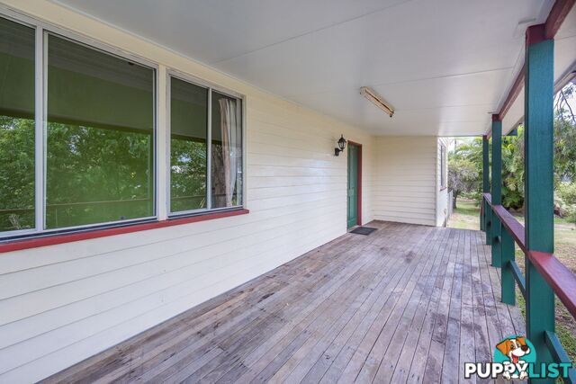 4 McKenzie Street BURNETT HEADS QLD 4670