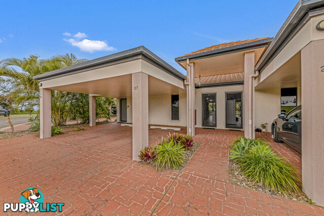 27/1 Pebble Beach CORAL COVE QLD 4670