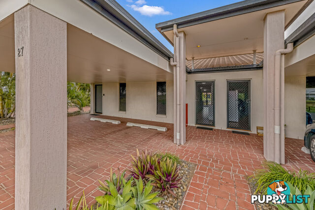 27/1 Pebble Beach CORAL COVE QLD 4670