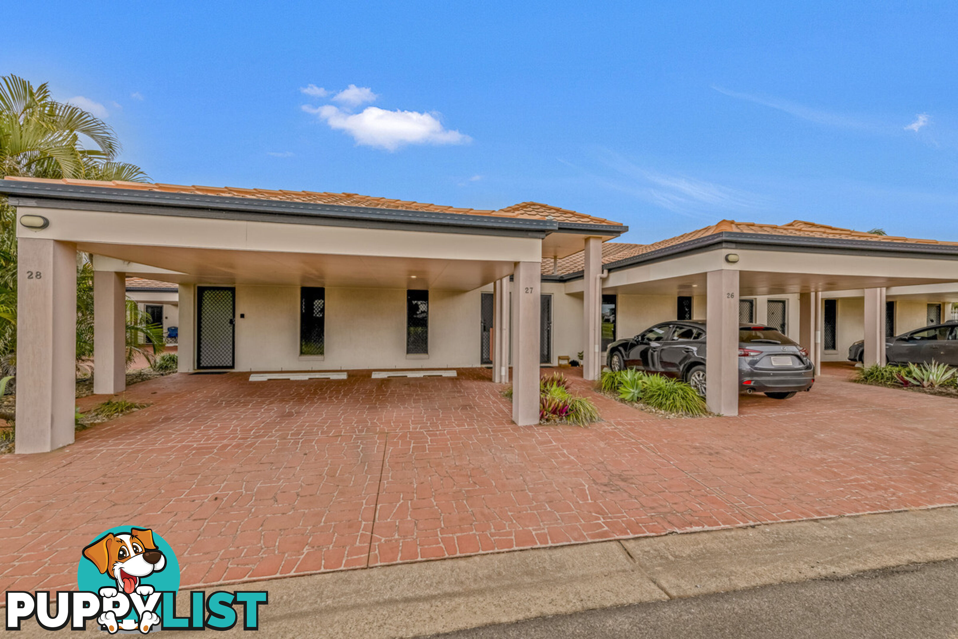 27/1 Pebble Beach CORAL COVE QLD 4670