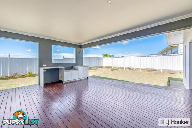 3 Ragusa Way ASHFIELD QLD 4670