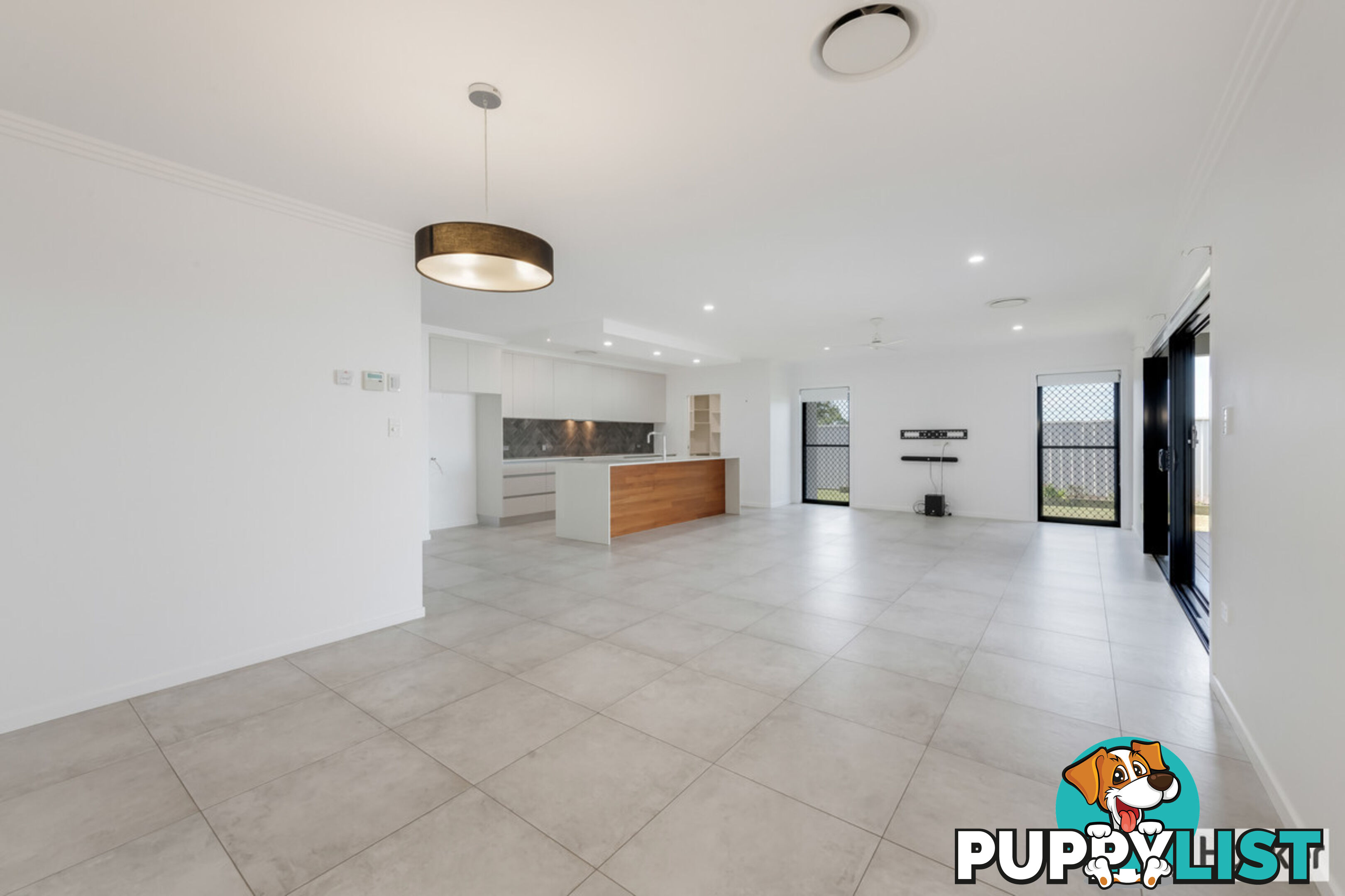 3 Ragusa Way ASHFIELD QLD 4670