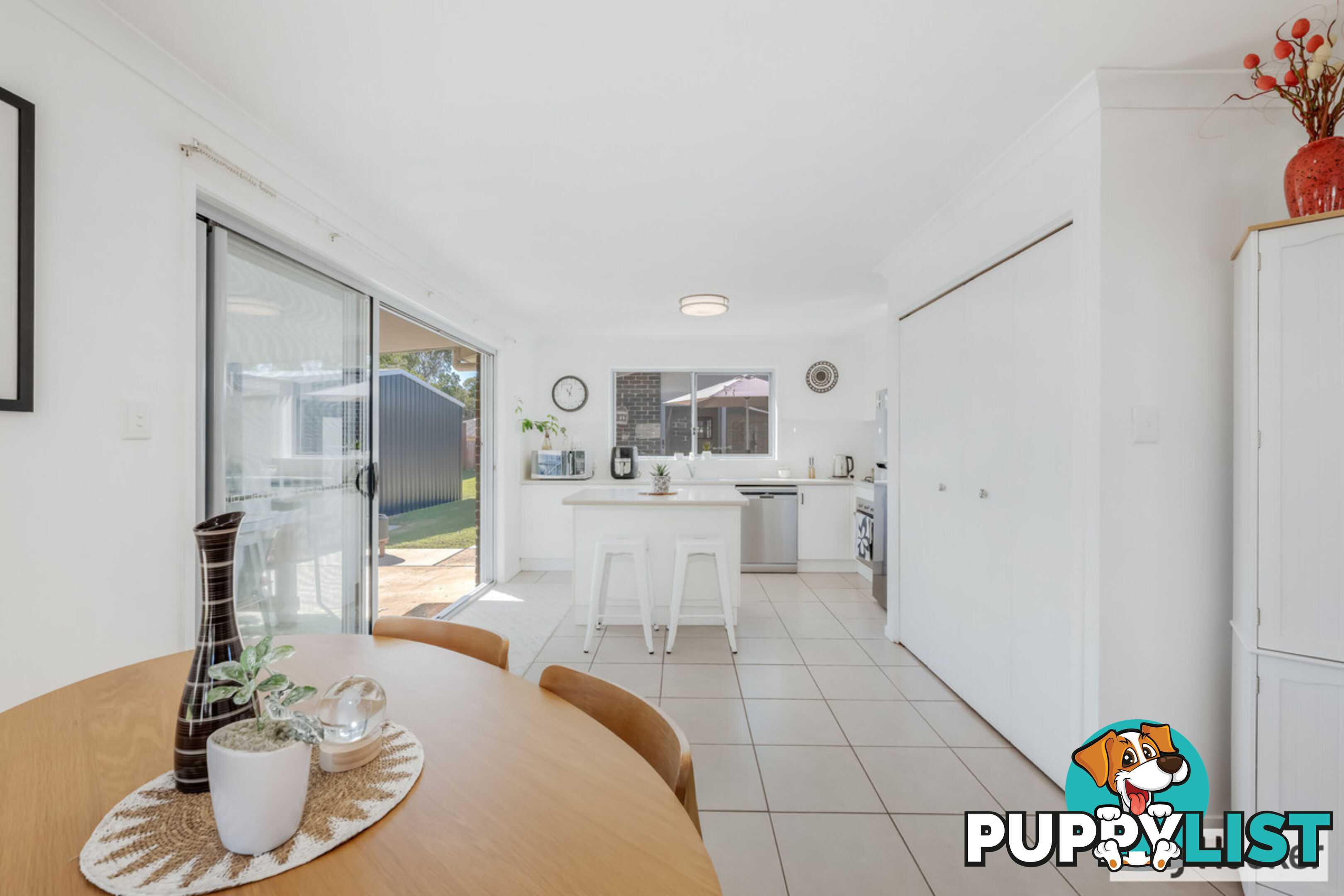 10 Regency Road MOORE PARK BEACH QLD 4670