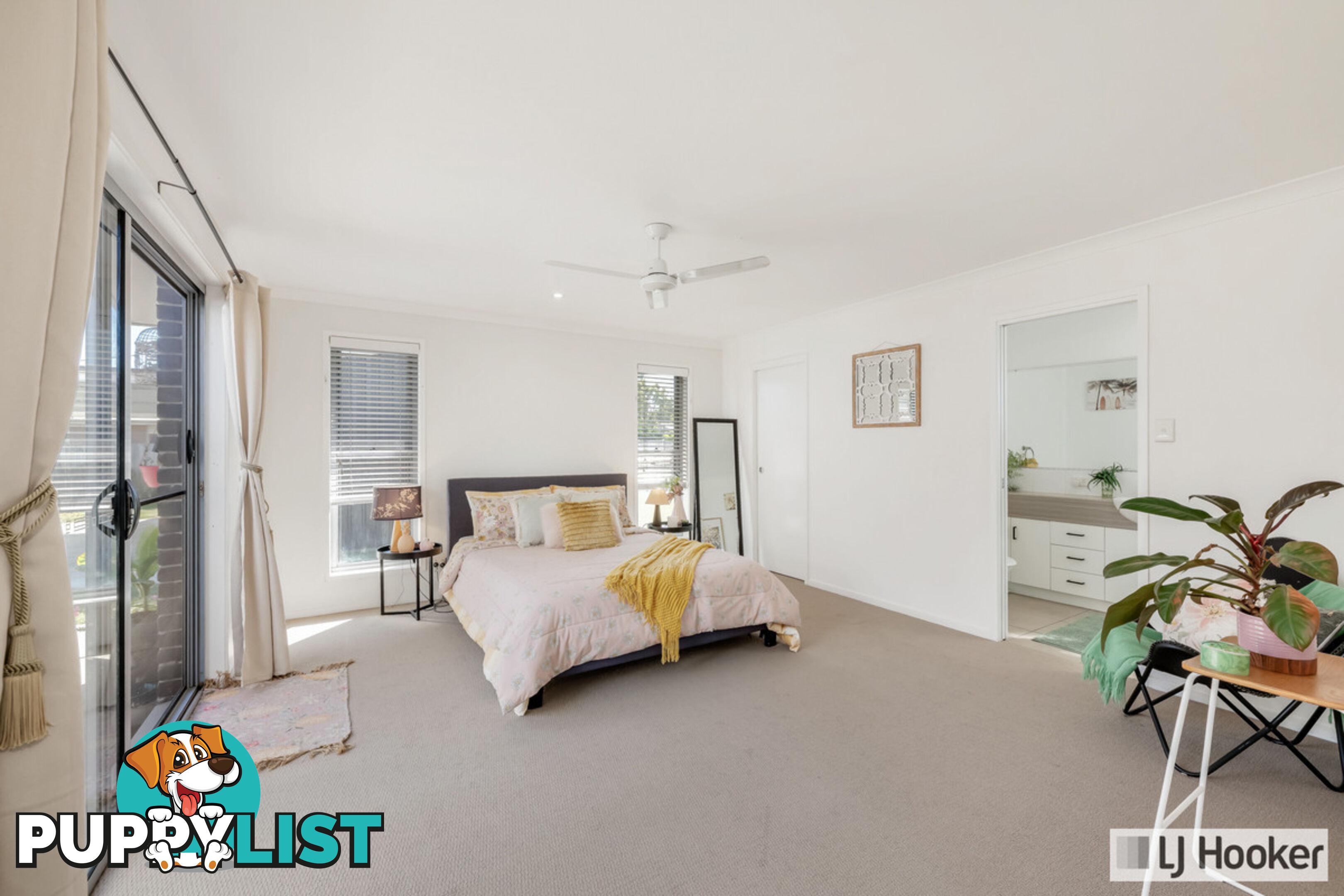 10 Regency Road MOORE PARK BEACH QLD 4670