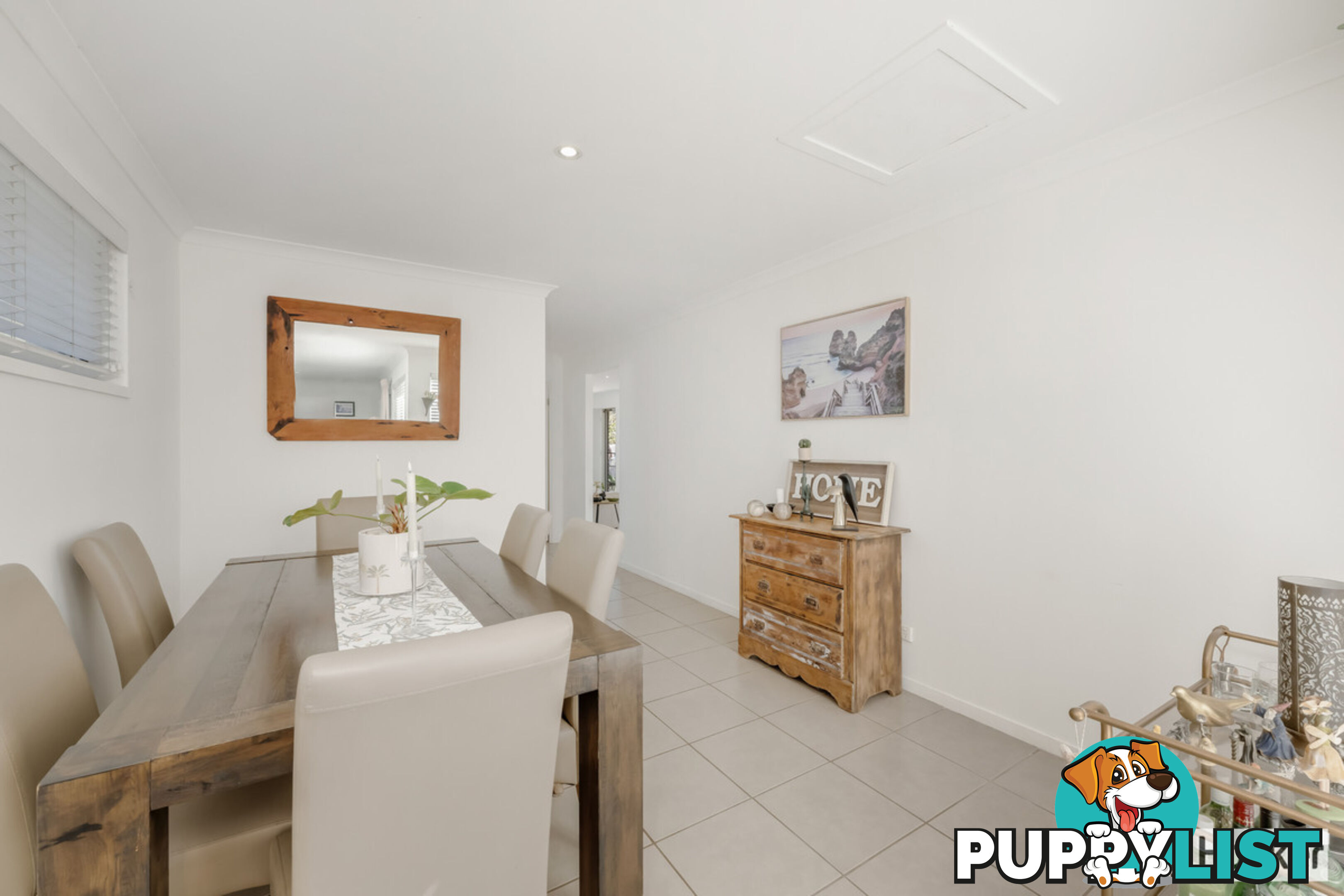 10 Regency Road MOORE PARK BEACH QLD 4670
