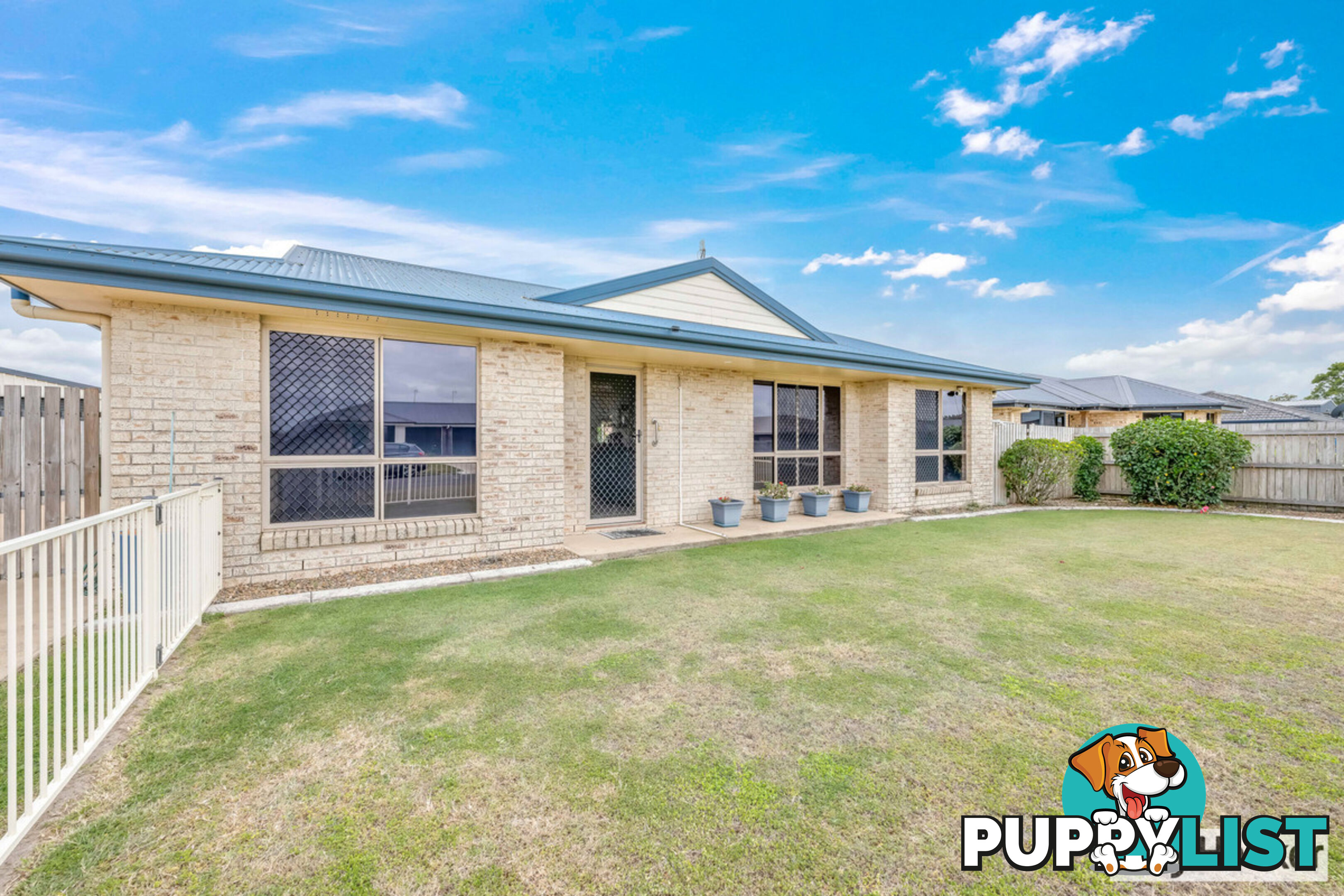 8 Clearview Avenue THABEBAN QLD 4670
