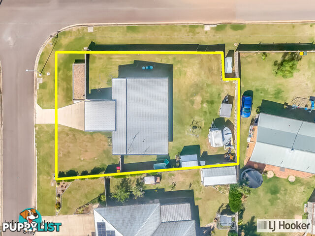 1 Castle Court MOORE PARK BEACH QLD 4670