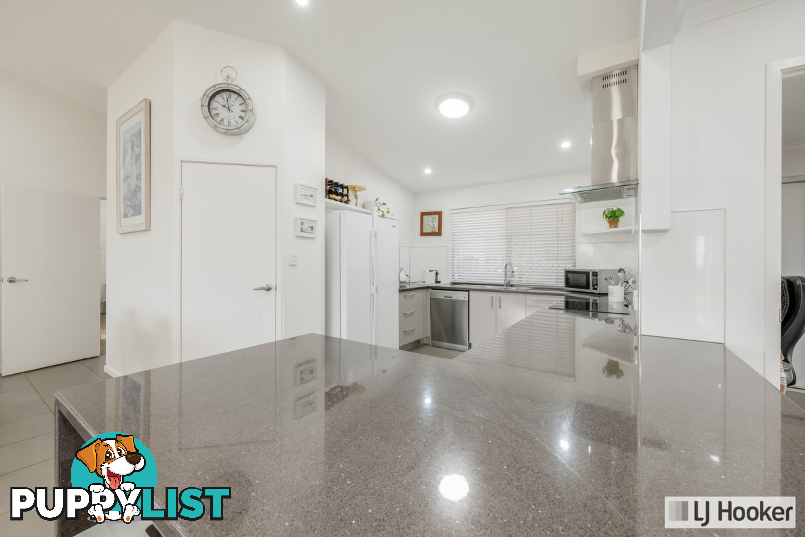 16 Martins Court QUNABA QLD 4670