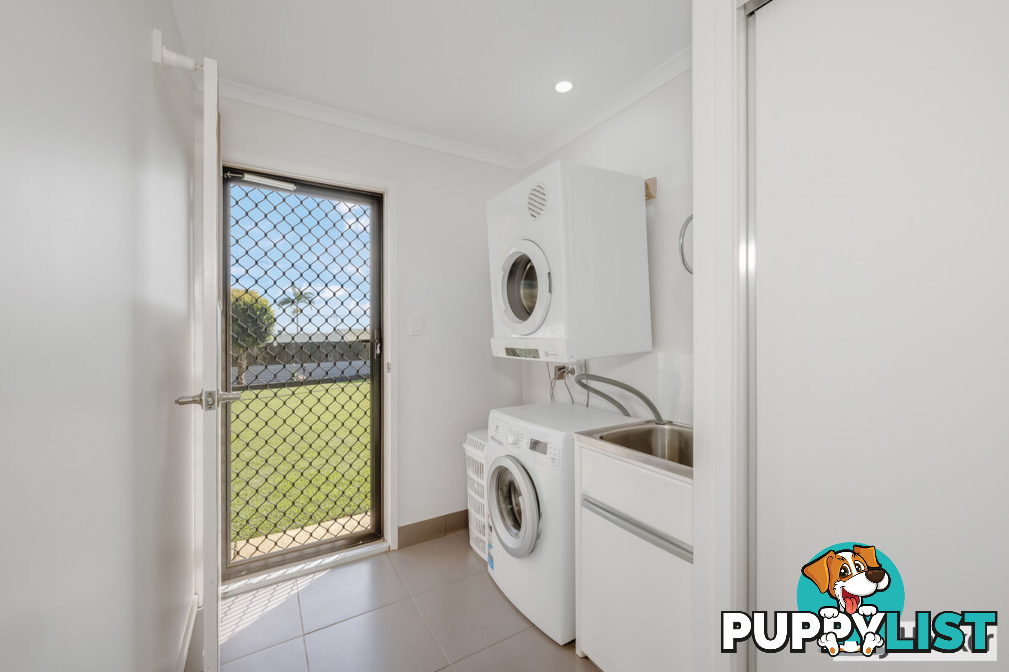 16 Martins Court QUNABA QLD 4670