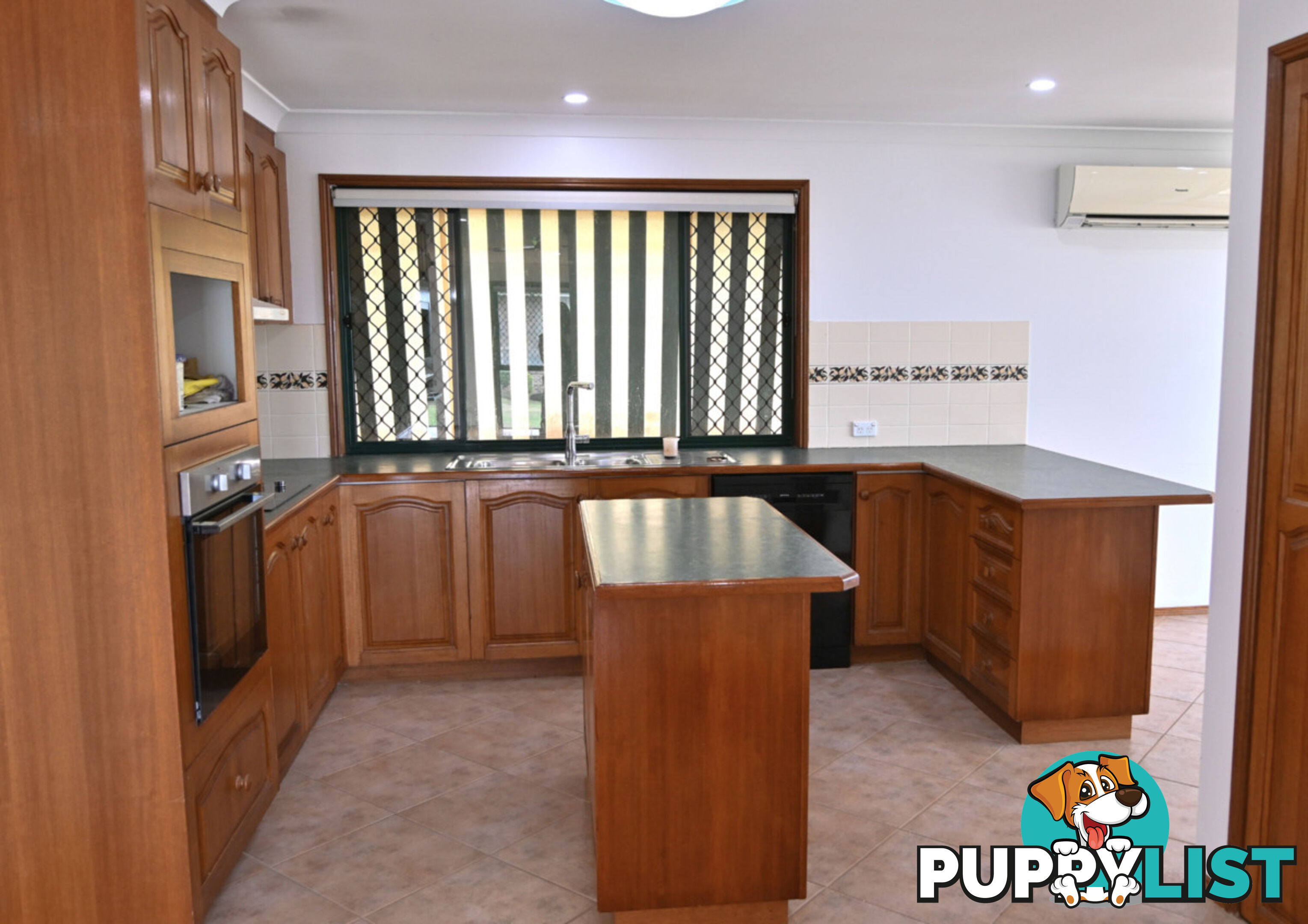 30 Linden Crescent QUNABA QLD 4670