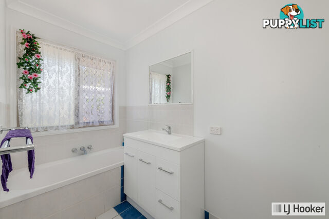 20 Acacia Street MOORE PARK BEACH QLD 4670