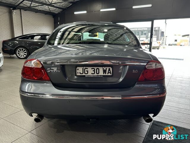 2005 JAGUAR S-TYPE  X204 LUXURY SEDAN