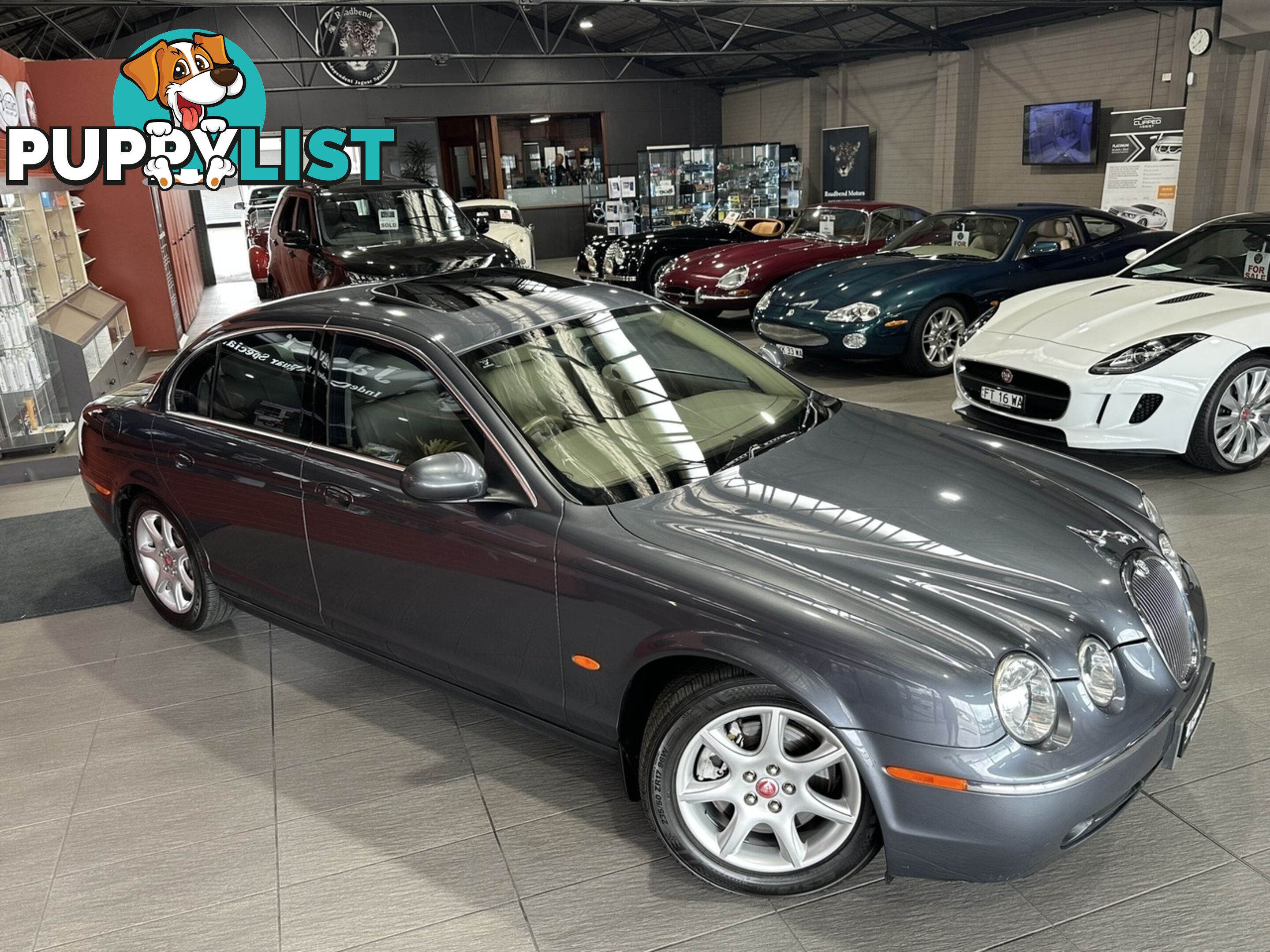 2005 JAGUAR S-TYPE  X204 LUXURY SEDAN