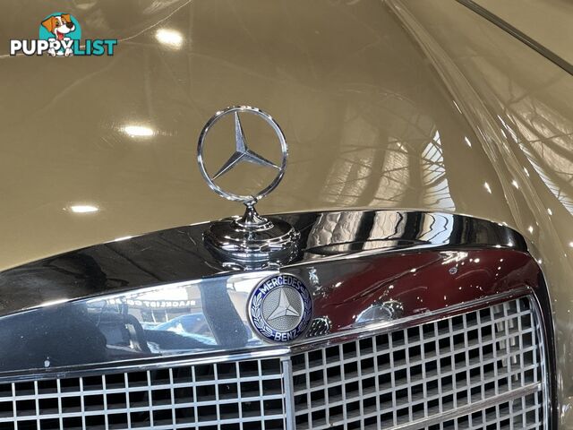 1972 MERCEDES-BENZ 280  W108 SEDAN