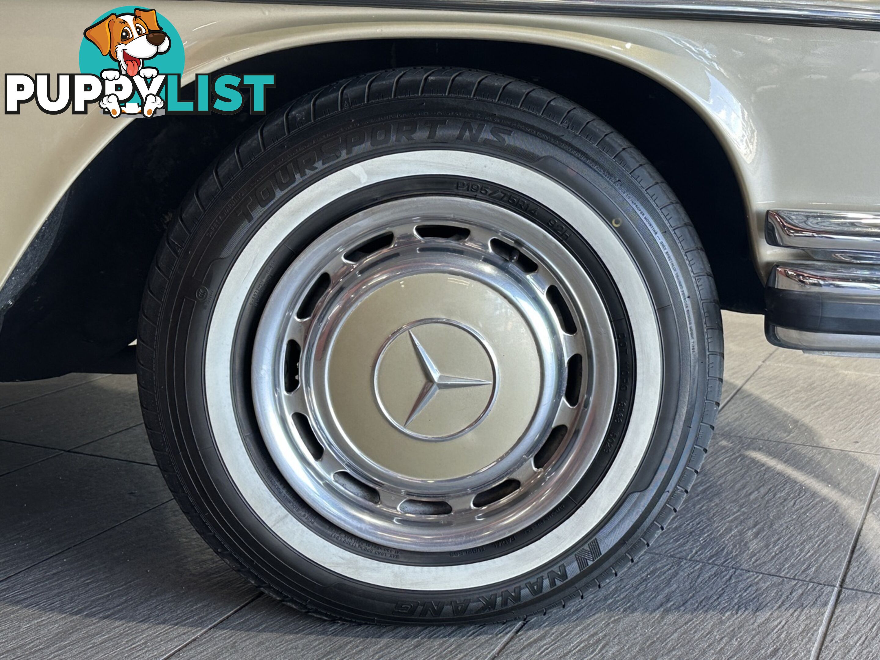 1972 MERCEDES-BENZ 280  W108 SEDAN