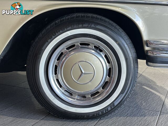 1972 MERCEDES-BENZ 280  W108 SEDAN