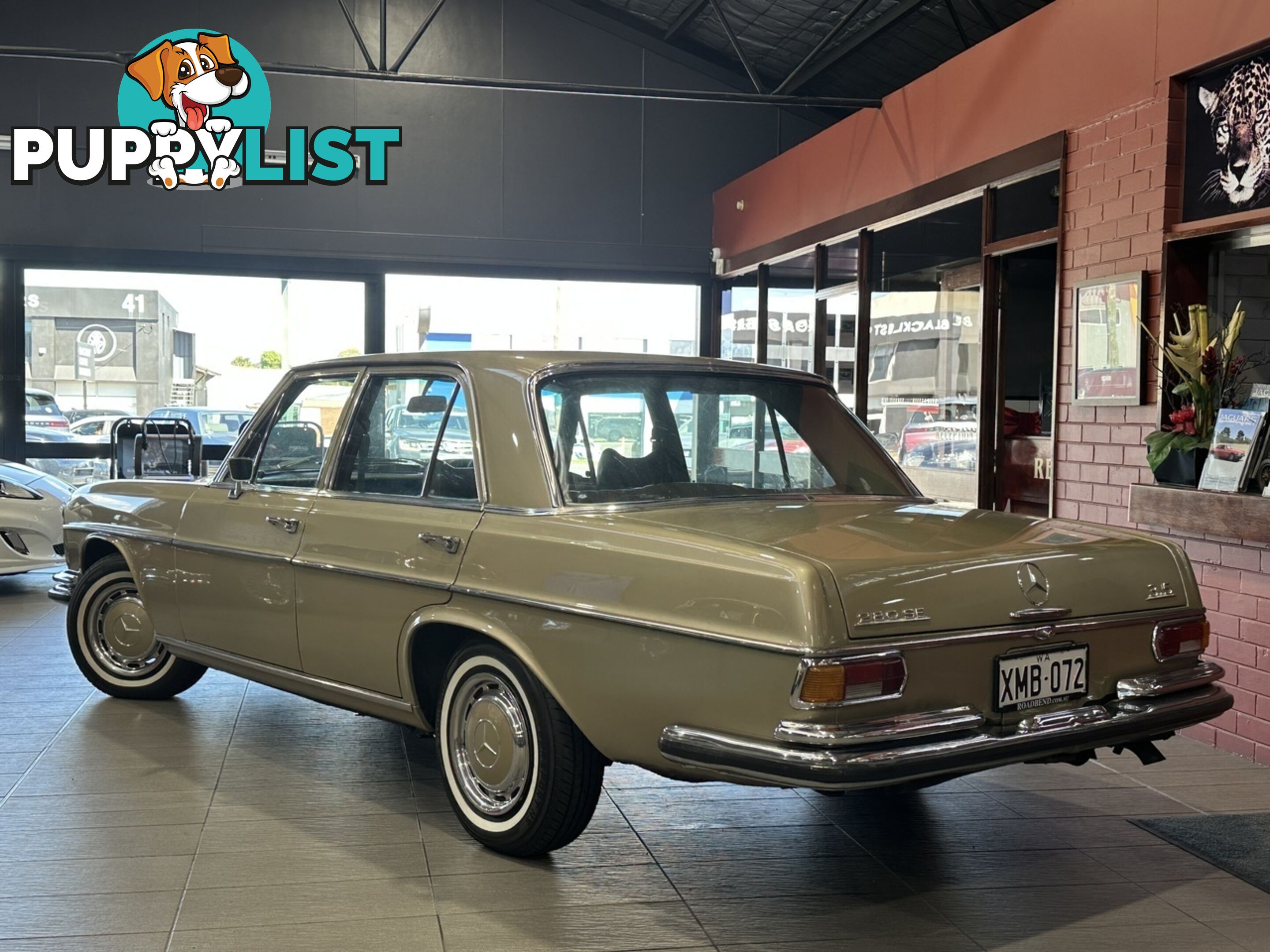 1972 MERCEDES-BENZ 280  W108 SEDAN