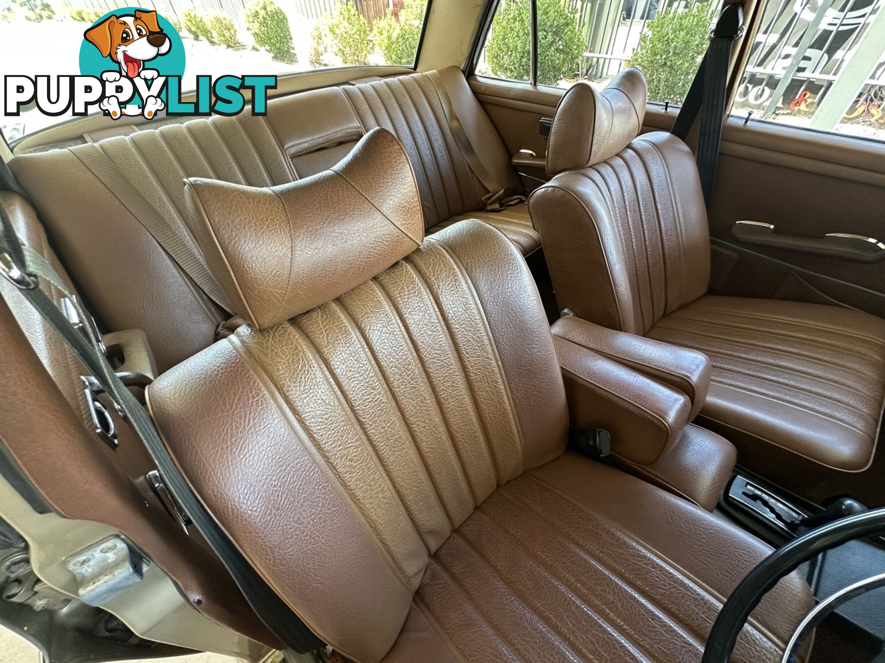 1972 MERCEDES-BENZ 280  W108 SEDAN