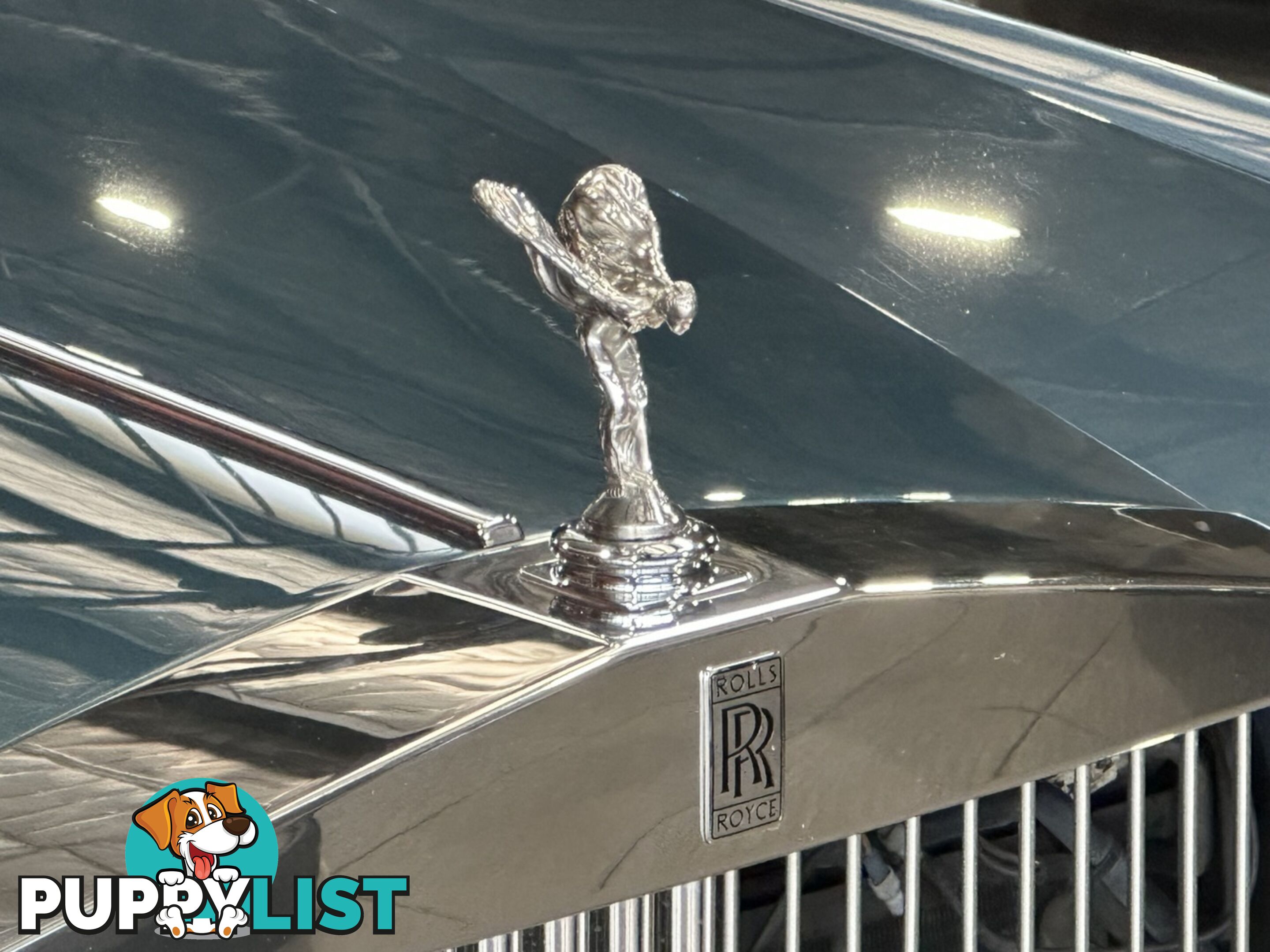 1986 ROLLS-ROYCE SILVER SPIRIT   SEDAN