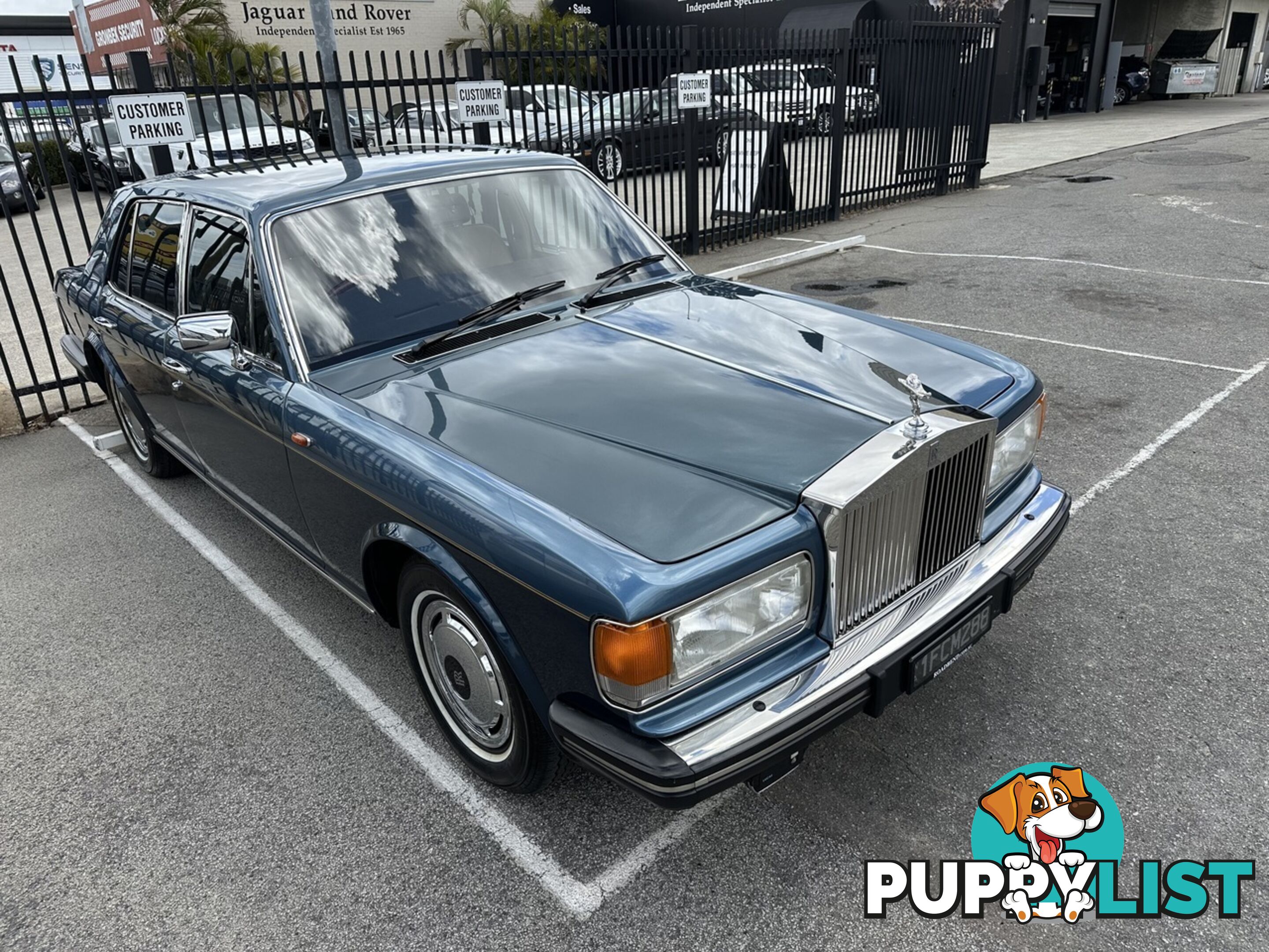 1986 ROLLS-ROYCE SILVER SPIRIT   SEDAN