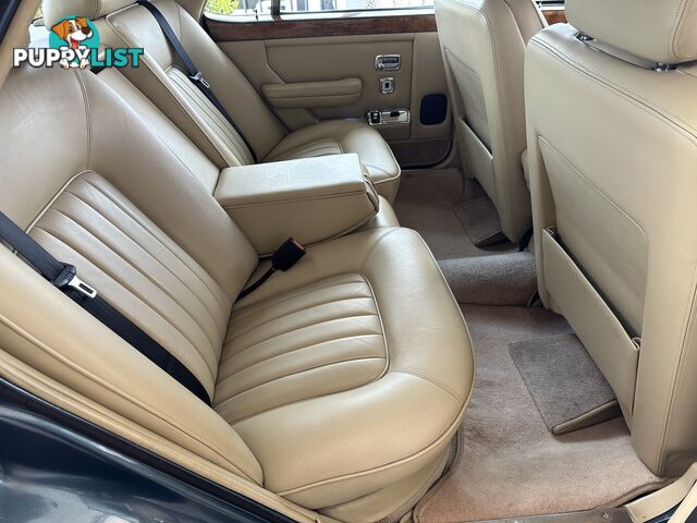 1986 ROLLS-ROYCE SILVER SPIRIT   SEDAN