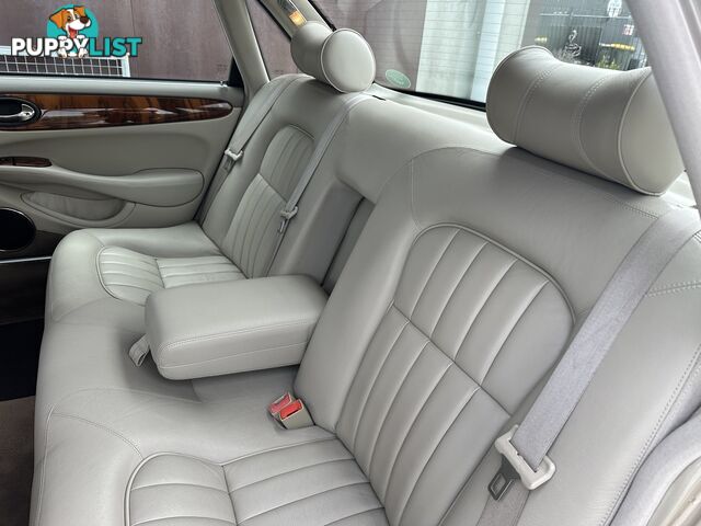 1998 JAGUAR SOVEREIGN  1999 X308 SEDAN