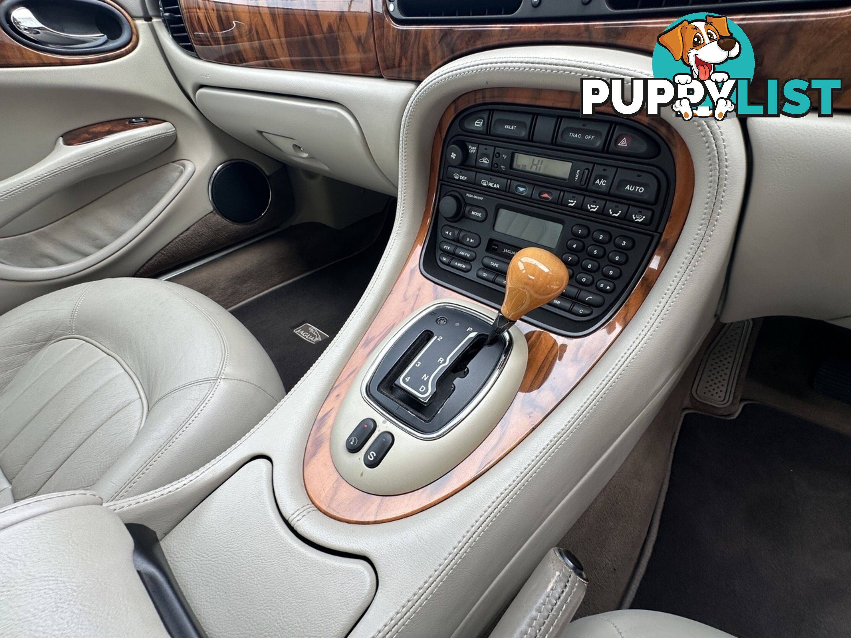 1998 JAGUAR SOVEREIGN  1999 X308 SEDAN