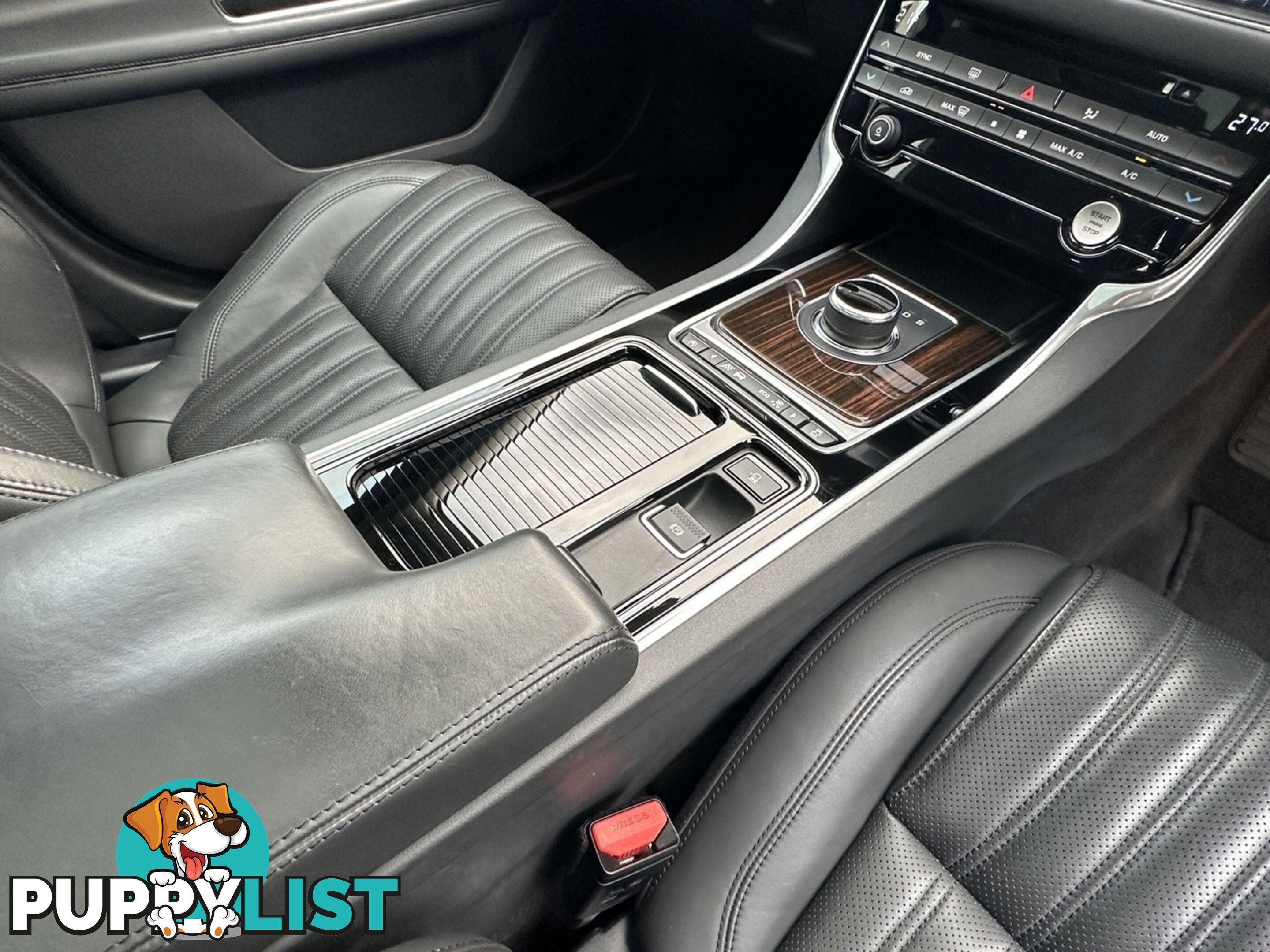 2017 JAGUAR XF  2018 X260 17MY PORTFOLIO AUTOMATIC SEDAN