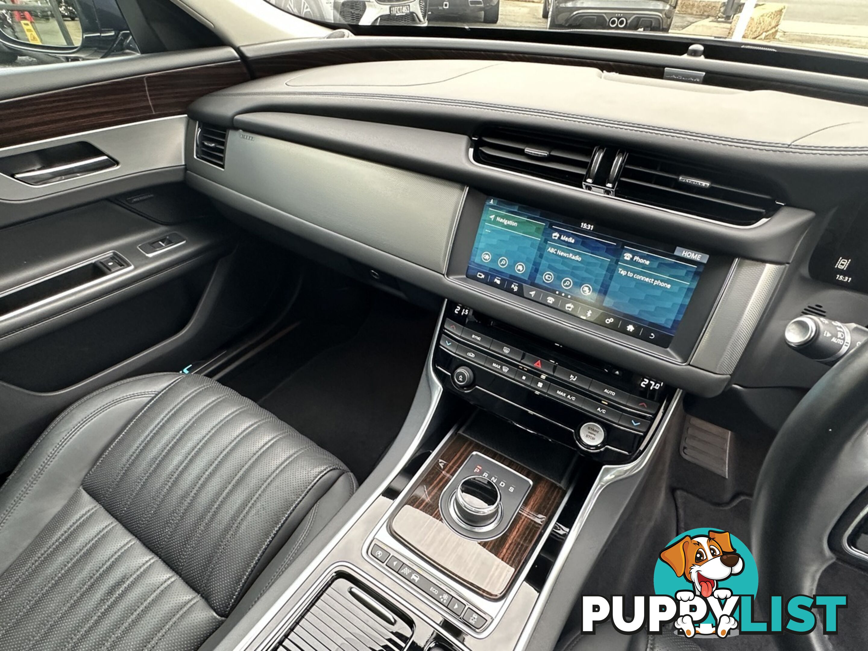 2017 JAGUAR XF  2018 X260 17MY PORTFOLIO AUTOMATIC SEDAN