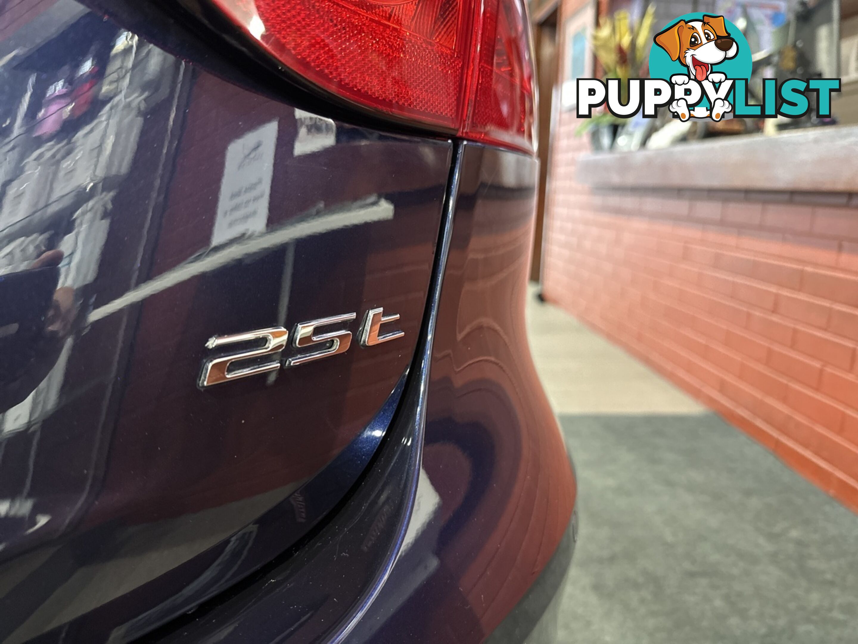 2017 JAGUAR XF  2018 X260 17MY PORTFOLIO AUTOMATIC SEDAN