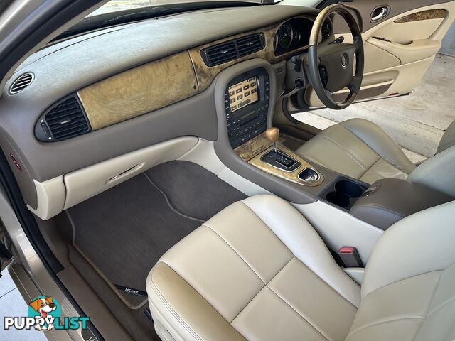 2005 JAGUAR S-TYPE  X204 LUXURY SEDAN