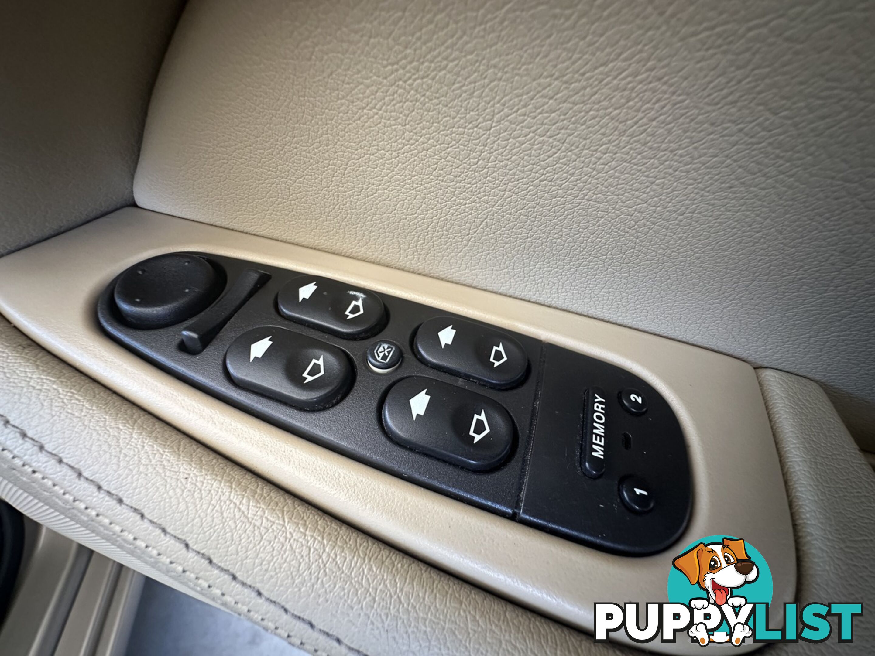 2005 JAGUAR S-TYPE  X204 LUXURY SEDAN