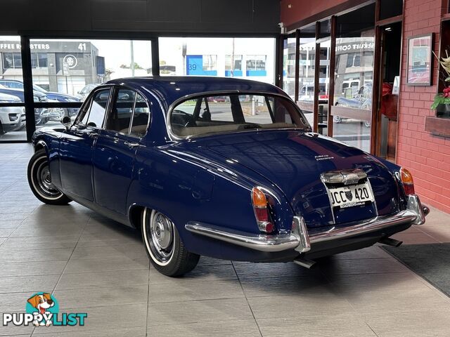 1966 DAIMLER SOVEREIGN  420 SEDAN