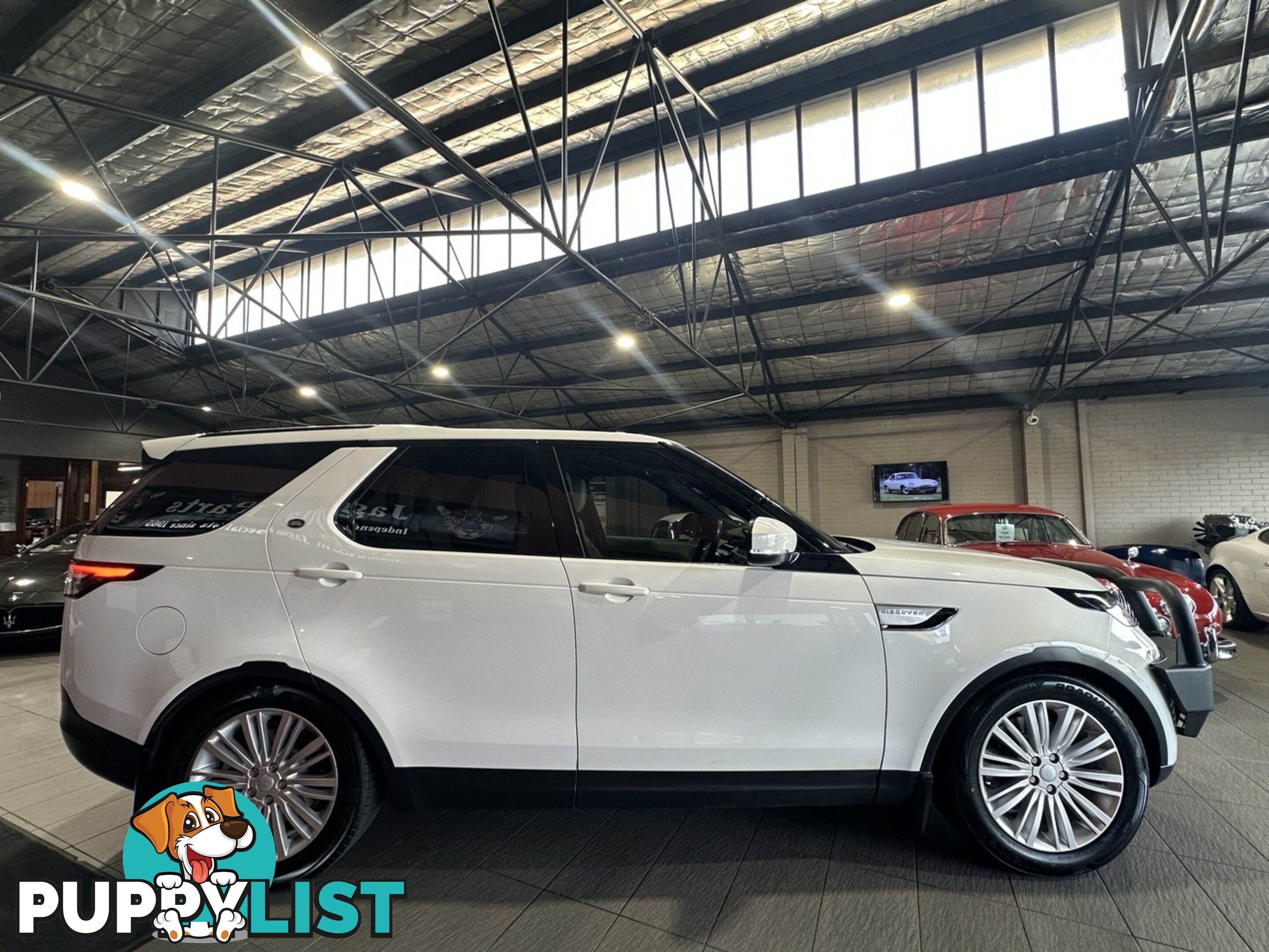 2017 LAND ROVER DISCOVERY  SERIES 5 L462 17MY TD6 SE AUTOMATIC WAGON