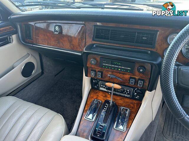 1986 JAGUAR XJ6  SERIES III SOVEREIGN SEDAN